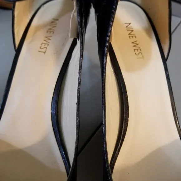 Beautiful Guess Sandal never worn - Picture 3 of 7